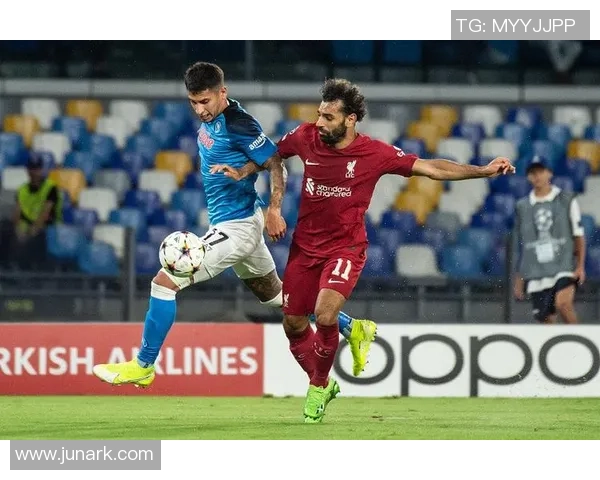 西甲惊现冷门那不勒斯大胜波尔图红牌事件引发全场热议