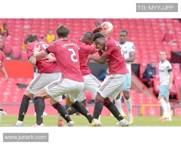 尤文图斯大胜阿森纳6-2赛场瞬间引发热烈讨论与焦点分析