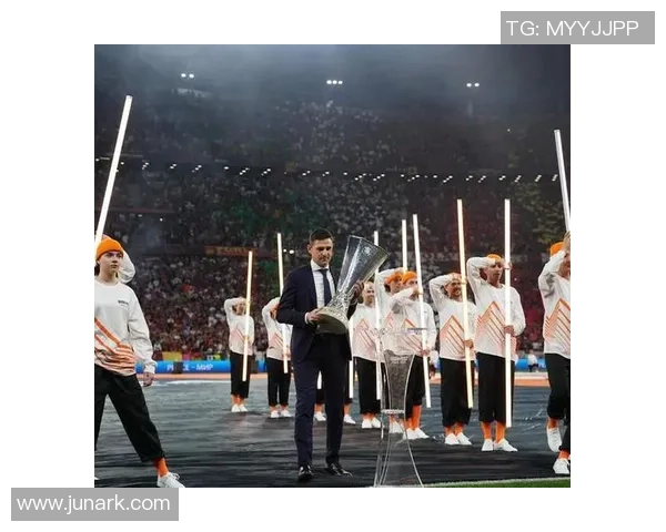 欧联杯激战莱比锡3-0曼联乌龙球引发争议判罚全场沸腾