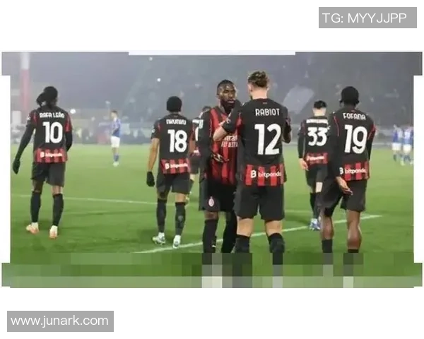 友谊赛尤文图斯与曼联零比零平局帽子戏法瞬间引发全场热议 友谊赛尤文图斯与曼联零比零平局帽子戏法瞬间引发全场热议