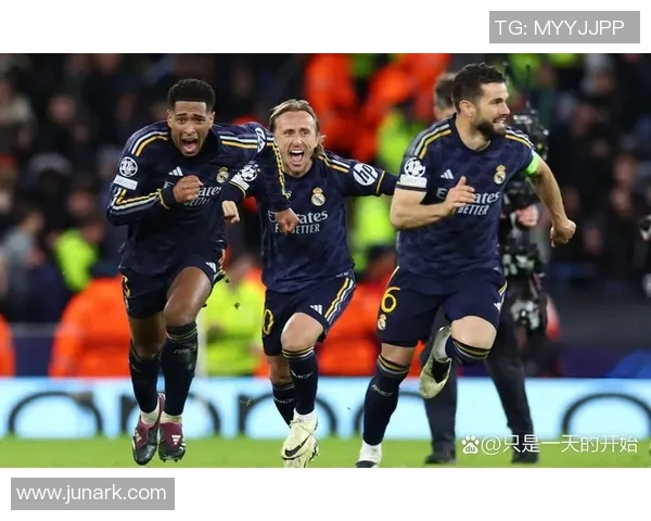 国王杯精彩对决多特蒙德6-2曼联点球大战引发全场热潮 国王杯精彩对决多特蒙德6-2曼联点球大战引发全场热潮