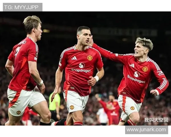 欧联杯精彩对决里昂主场3-0战胜AC米兰引发争议判罚引爆全场气氛